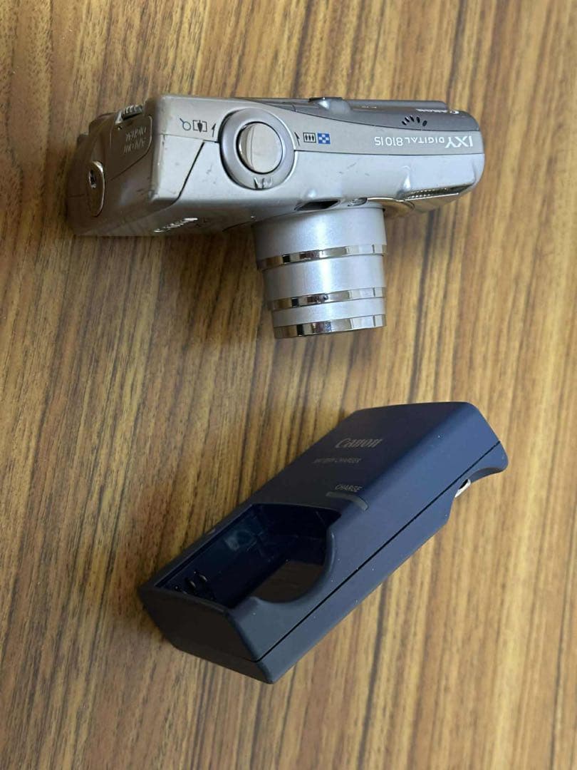 Canon IXY Digital 810 IS シルバー 充電器付き