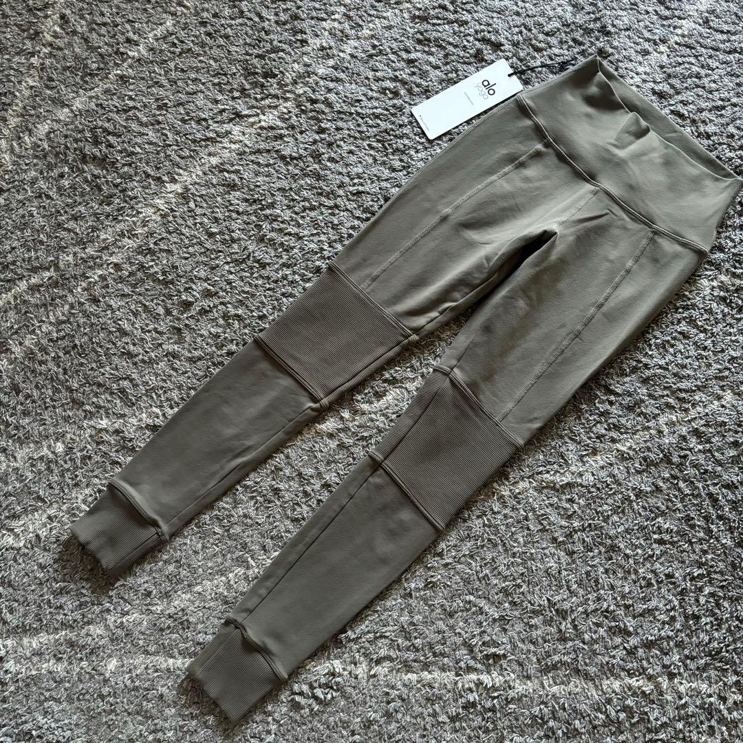 トコトコ★アロヨガaloyogaレギンス★ルルレモンアローヨガ好きも