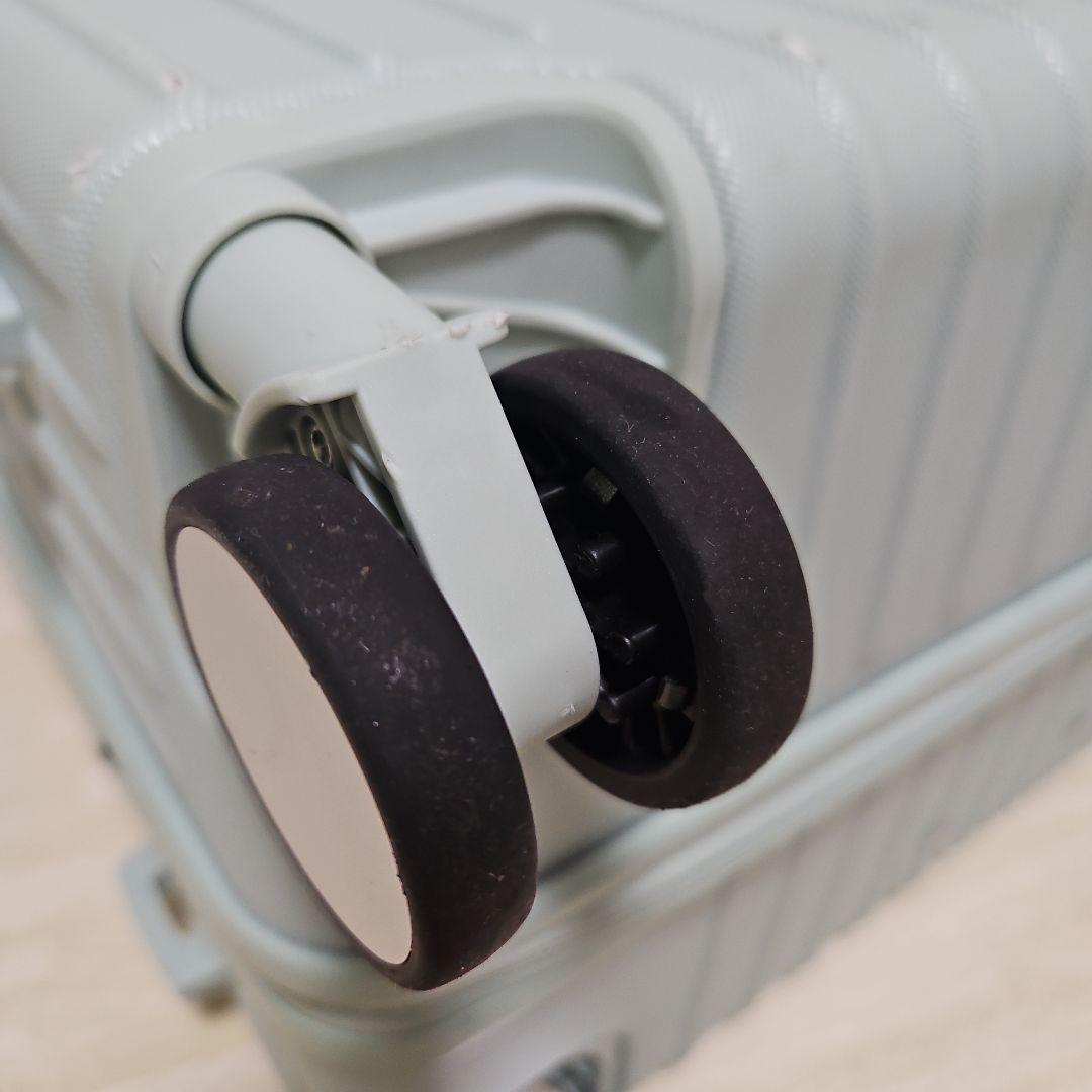 キャリーバッグ　Lサイズ　グリーングレー 大容量 静音 超軽量