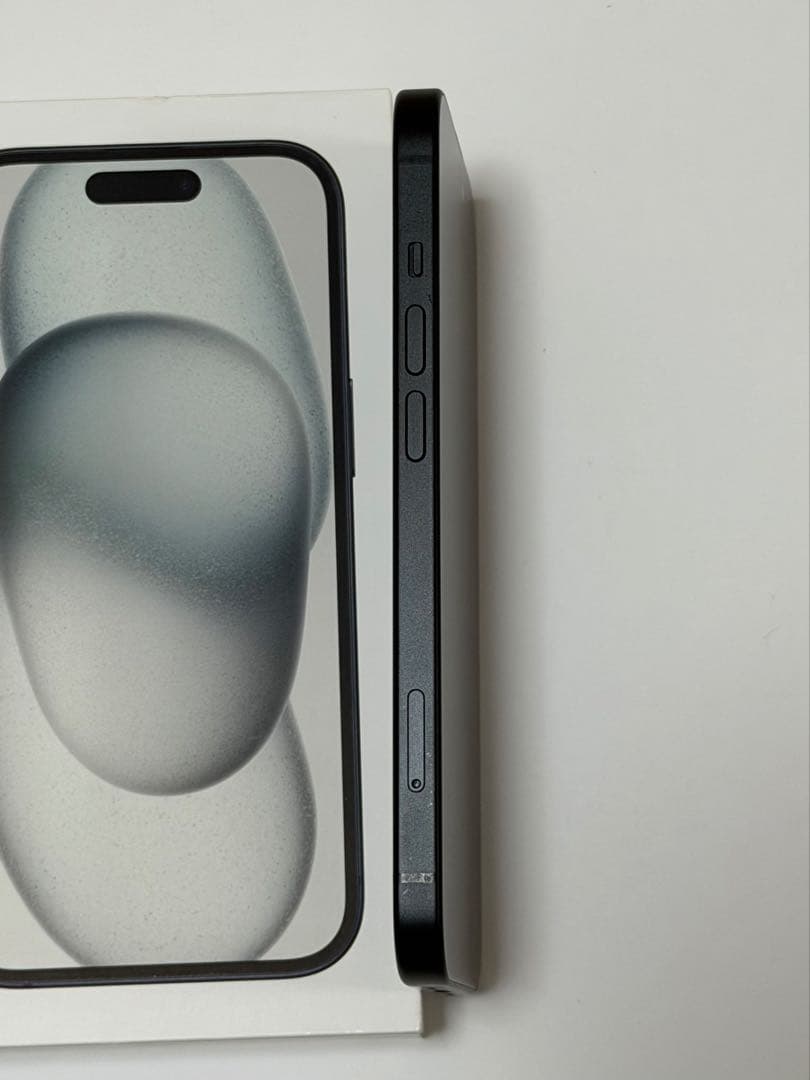 iPhone15 128GB ブラック simフリー