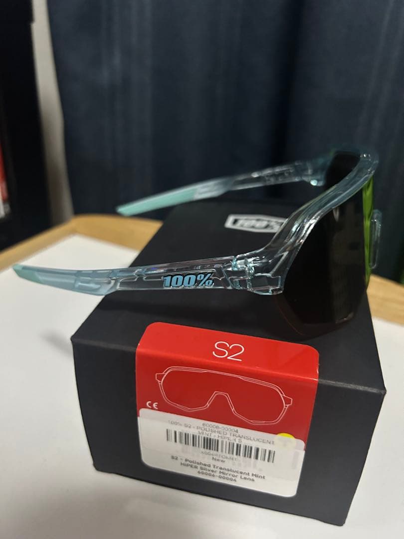 100% S2 スポーツサングラス クリアミントフレーム
