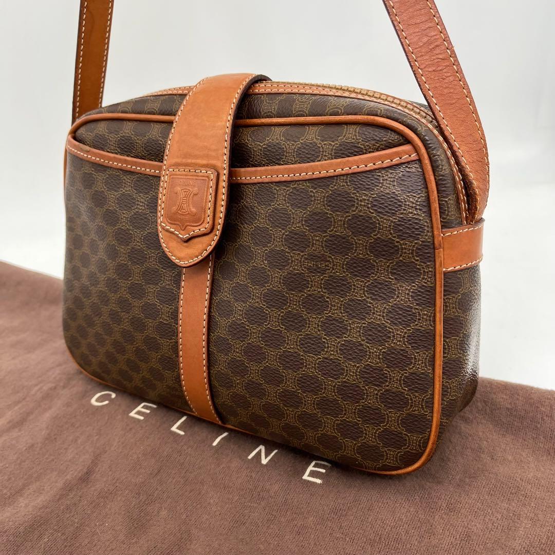 【美品】CELINE ショルダーバッグ 斜めがけ マカダム柄 トリオンフ PVC