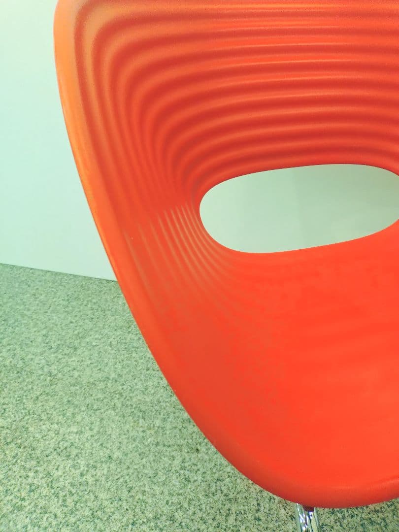 Vitra. ヴィトラ Tom Vac トムバックチェア レッド