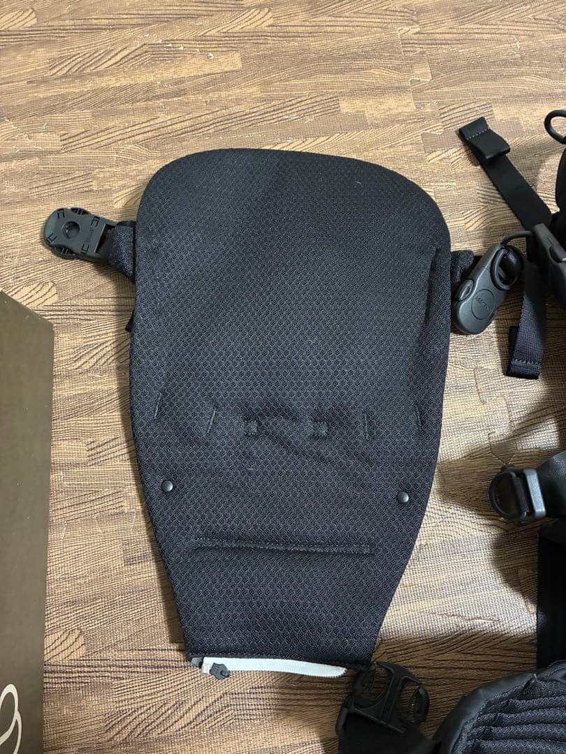 〈美品♪〉エアバギーベビーキャリア　抱っこひも　ベーシックプラス