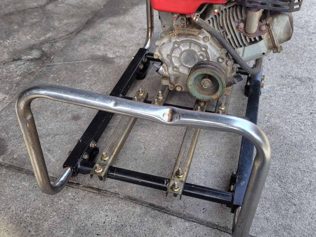 中古ガソリンエンジン (中古セット台付き)