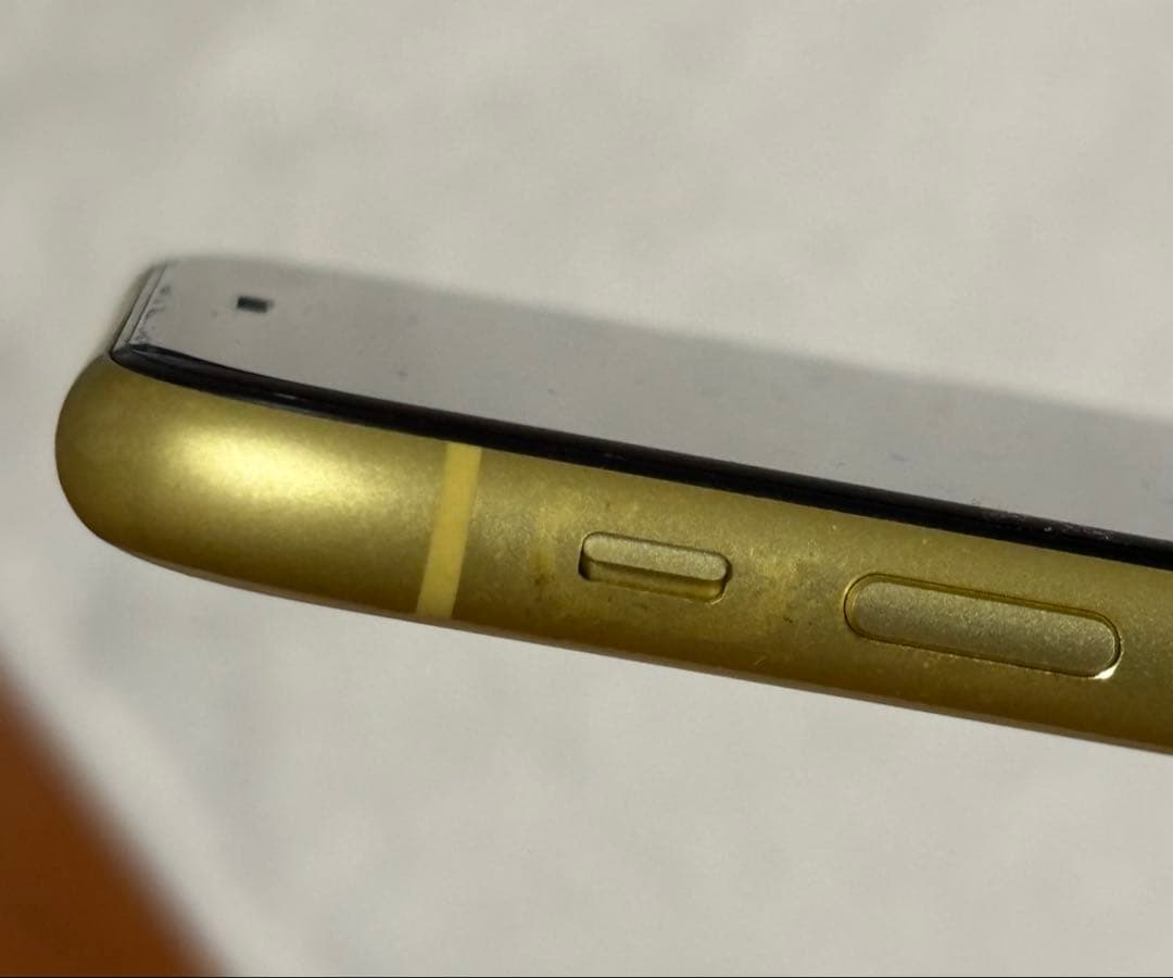 iPhone 11 イエロー 箱付き 初期化済み、SIMフリー