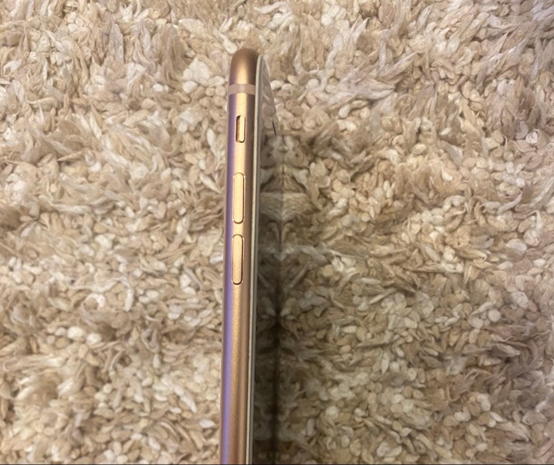 Apple iPhone 8 64G ゴールド本体81%