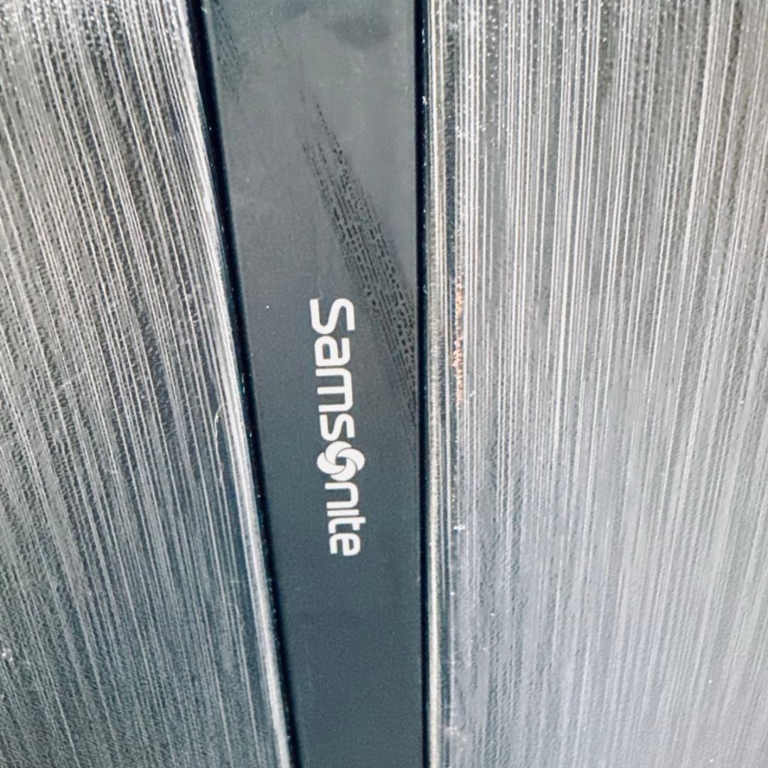 サムソナイト EVOA スピナー55 キャリーケース 35L 4輪 ブラック