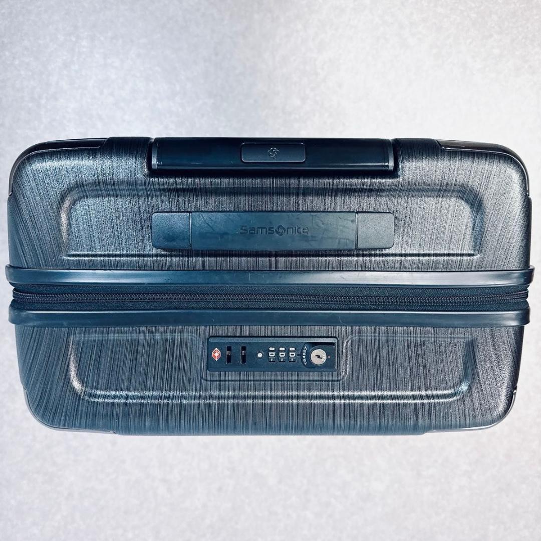 サムソナイト EVOA スピナー55 キャリーケース 35L 4輪 ブラック