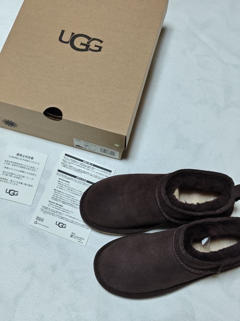 UGG 　新品　クラシックウルトラミニ　ブラウン