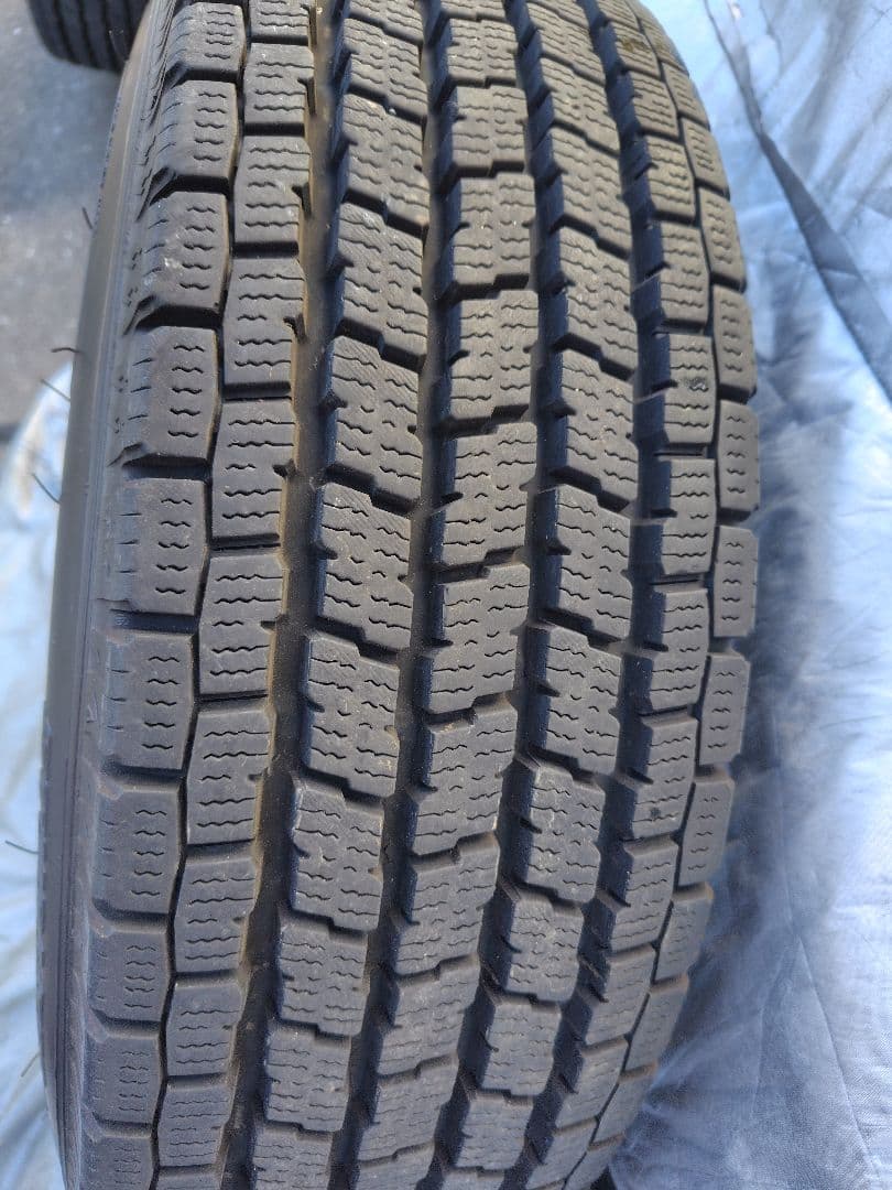 ハイエース/カムロード 16インチ鉄ホイール＋ヨコハマスタッドレス 4本セット