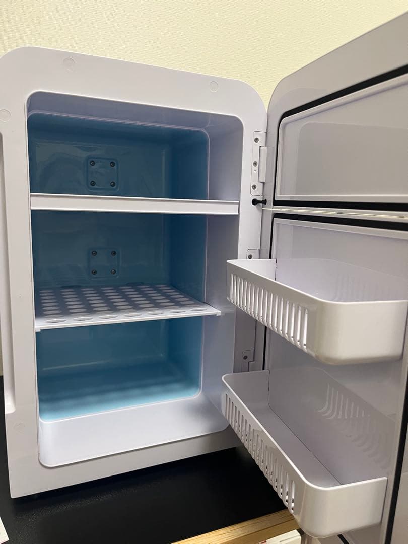 【保温可】ミニ冷蔵庫 22L 軽量 持ち手付き 持ち運び楽々 静音 車内 送料込