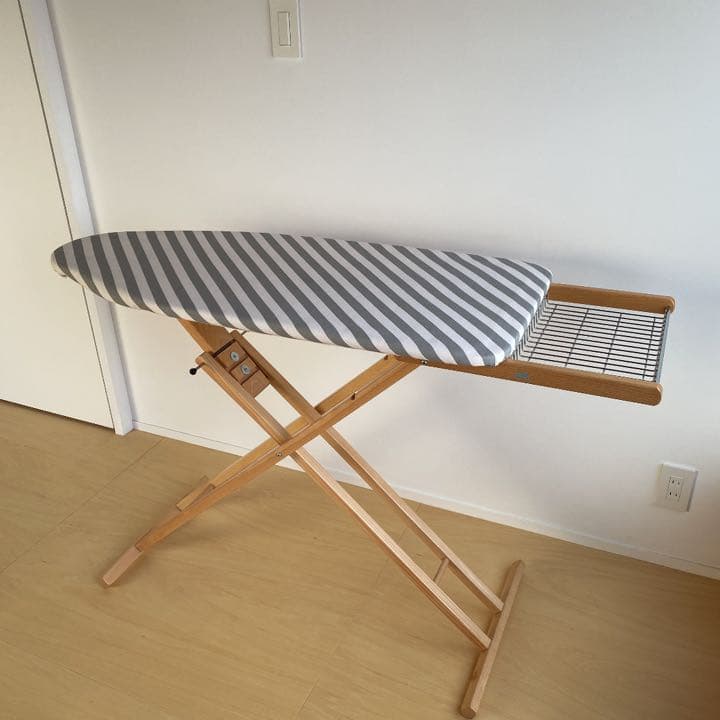 【最終値下！】北欧、暮らしの道具店 イタリア製 アイロン台 aris アリス