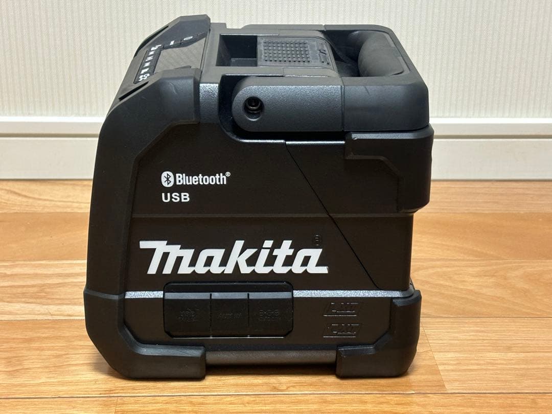 makita USBメモリ音楽再生機能付 Bluetootスピーカ MR202B