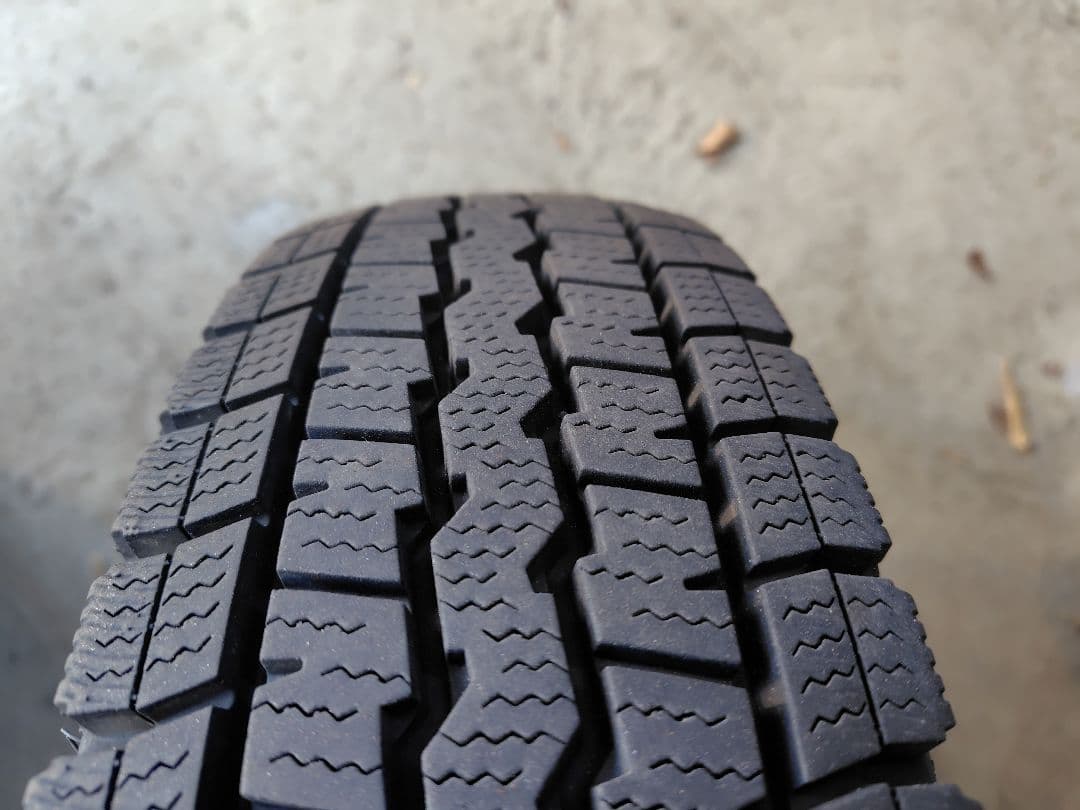 ダンロップ 145/80R12 78/80N 軽バン スタッドレスタイヤセット