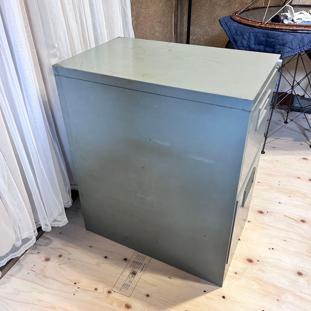 インダストリアル スチール 2段ファイルキャビネット 鍵なし