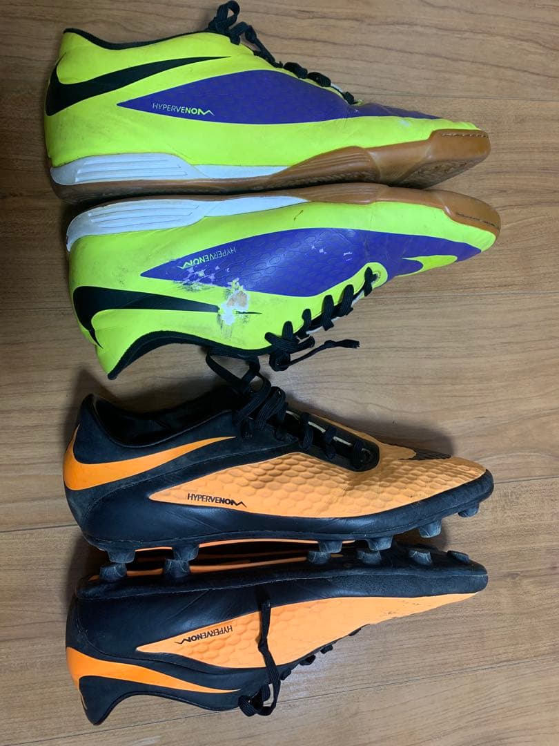Nike ハイパーヴェノム フットサルシューズ（IC）＋サッカースパイク（FG）