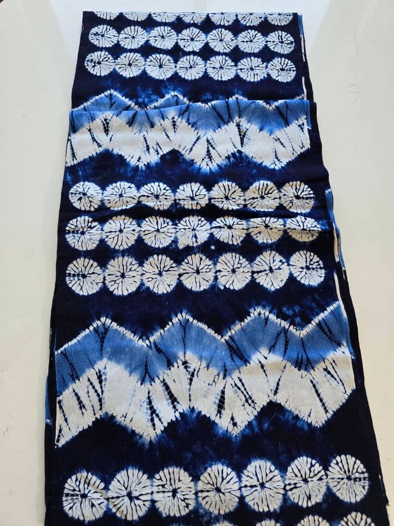 珍しい　有松鳴海絞り　縫い締め　丸紋　反物