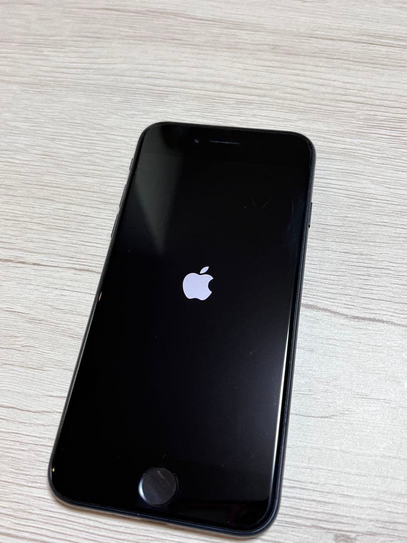 Apple iPhone SE第3世代64GB simフリー バッテリー91%