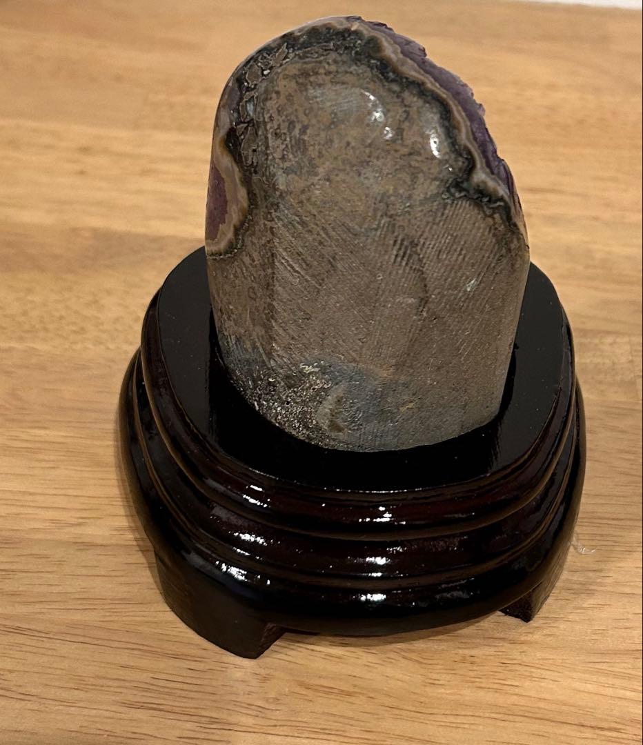 【高品質】ウルグアイ産アメジストクラスター　木製台座付き