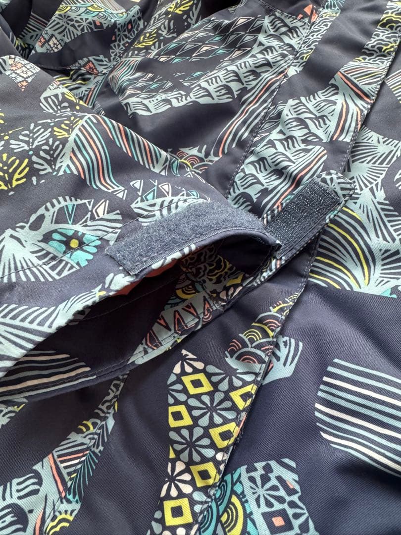 【美品】ROXY 子供用 スノーボード ジャケットとパンツセット　１４０センチ