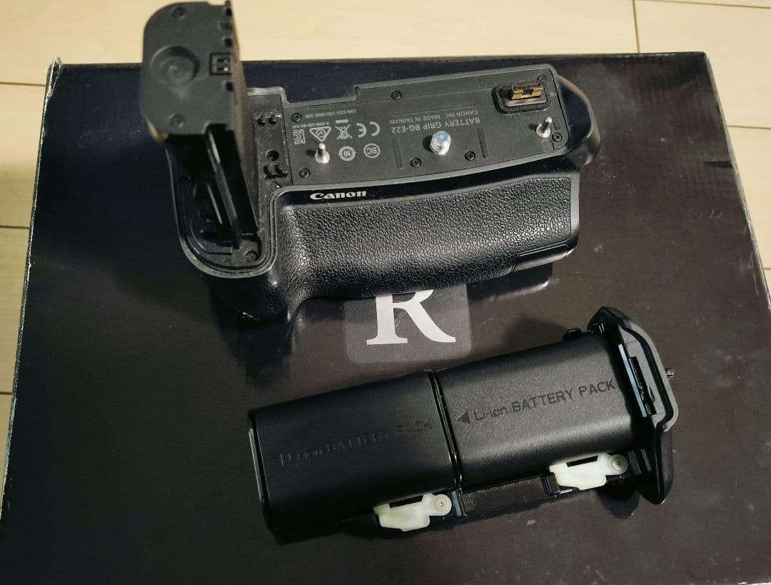 Canon EOS R本体+BG-E22