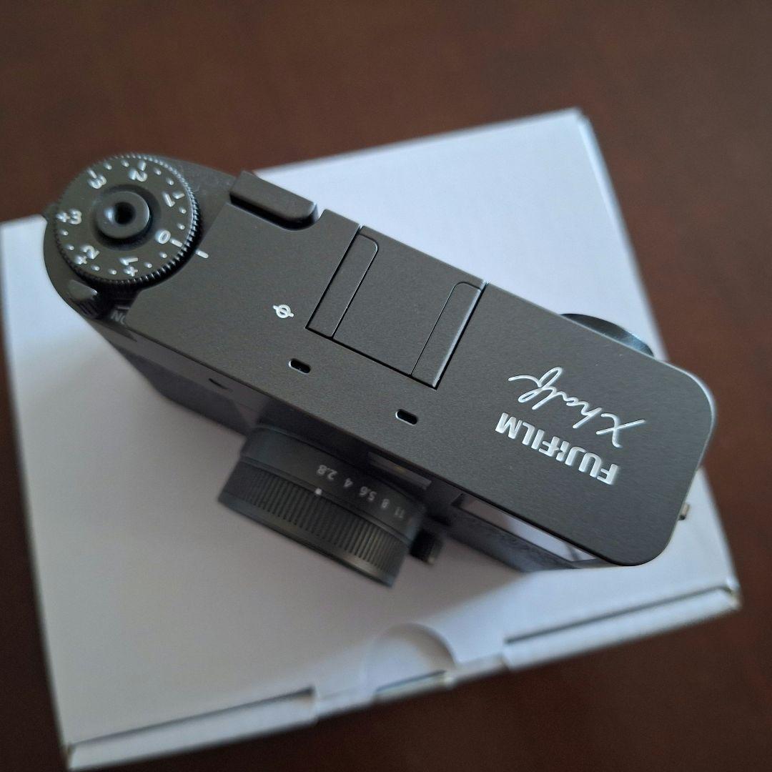 【最終値下げ】2年保証付 Fujifilm Xhalf チャコールシルバー