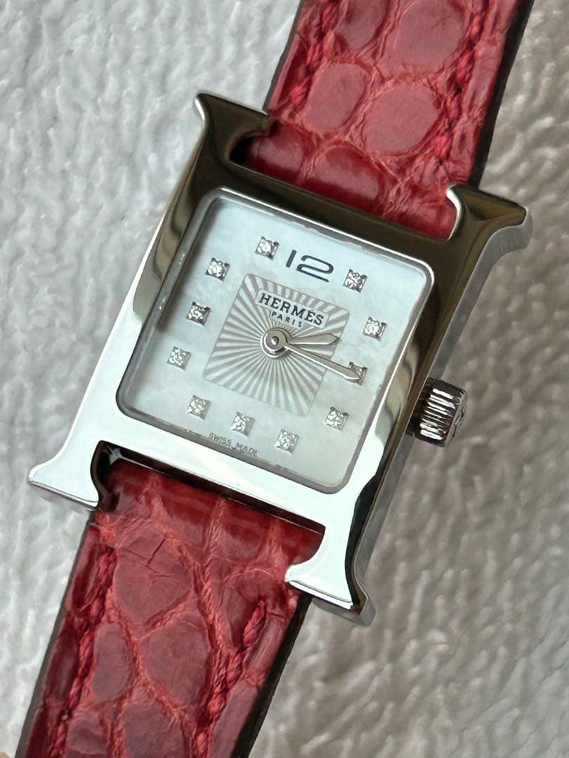未使用に近いエルメス Hウォッチミニ HH1.110 11Pダイヤ シェル文字盤