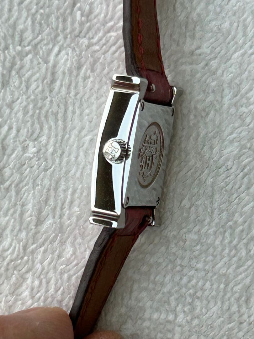 未使用に近いエルメス Hウォッチミニ HH1.110 11Pダイヤ シェル文字盤