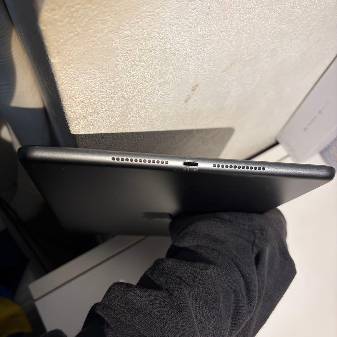 【取り置き中購入不可】Apple iPad 第7世代 32GB スペースグレー