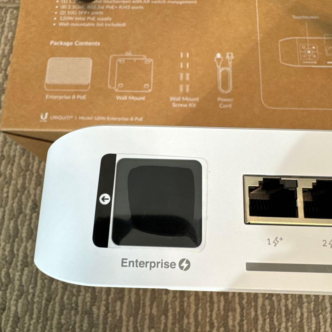 UniFi Enterprise 8 PoE / Ubiquiti ※おまけ付き