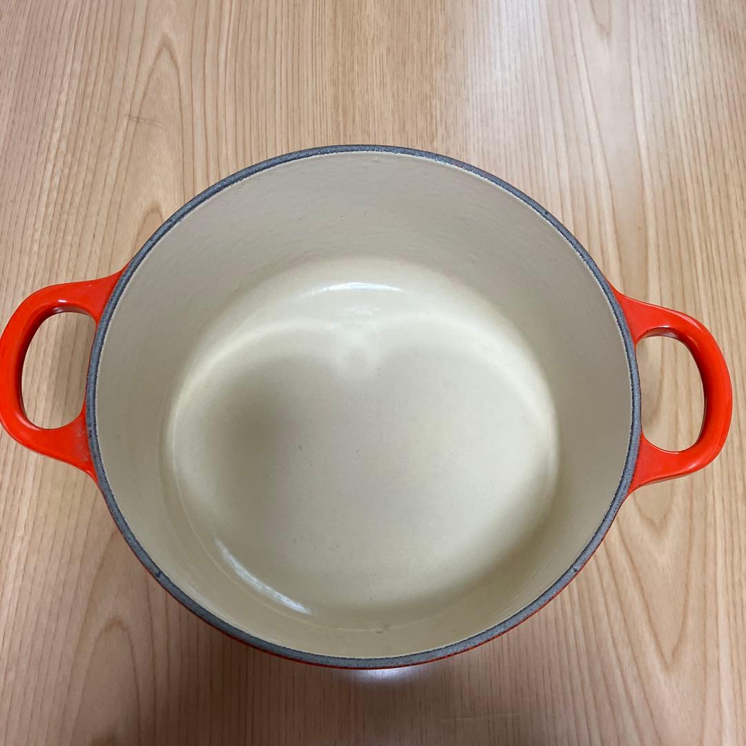 【美品】ル・クルーゼ　鍋18センチ