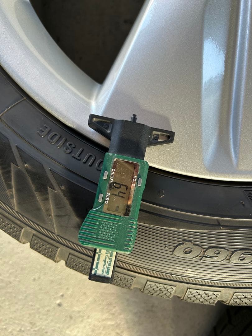 CAR.SHOP　215/60r17