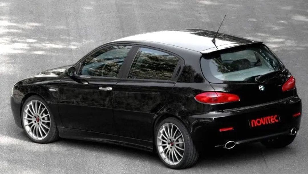 アルファロメオ 147 NOVITEC リアスポイラー