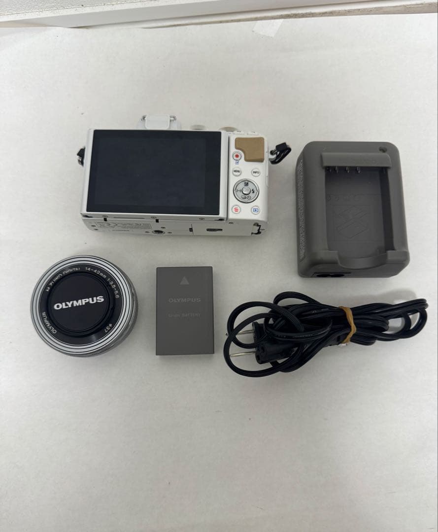 タ*吉様 デジカメOLYMPUS PEN Lite E-PL7 ジャンク品