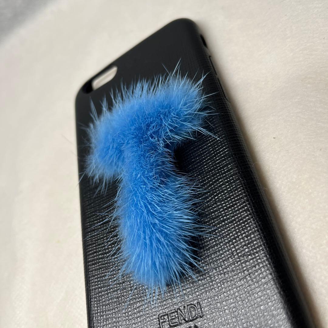 【正規品】FENDI ブルーファー イニシャル文字 スマホケース iPhone8