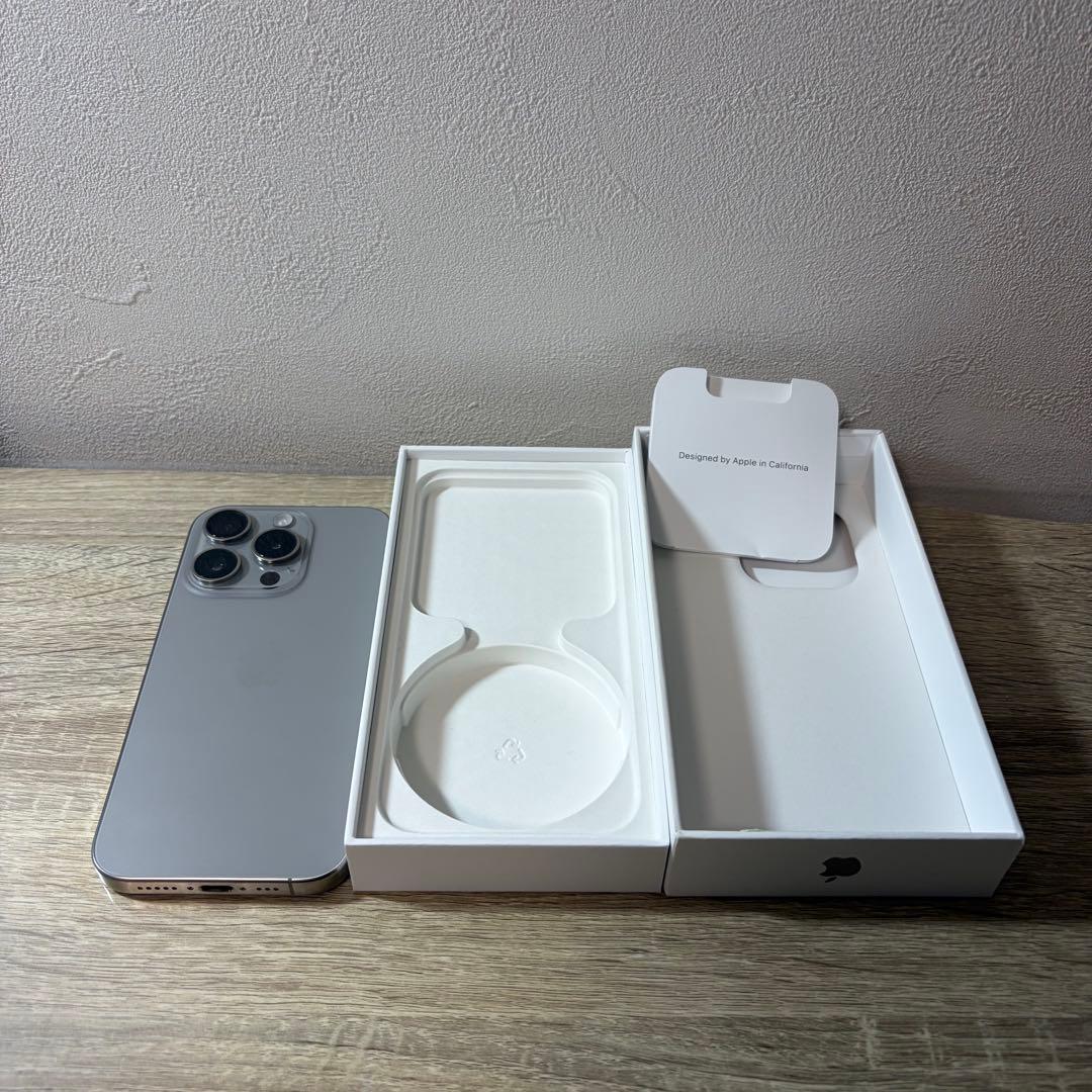 【週末価格】iPhone15Pro ナチュラルチタニウム 256GB