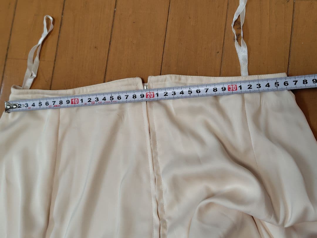 フラメンコ衣装　緑ワンピース+白パニエ