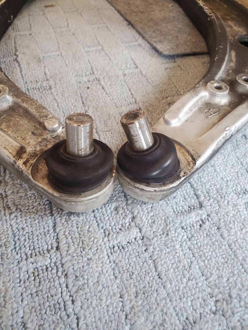 rさん専用　ランエボ10用 フロントロアアーム