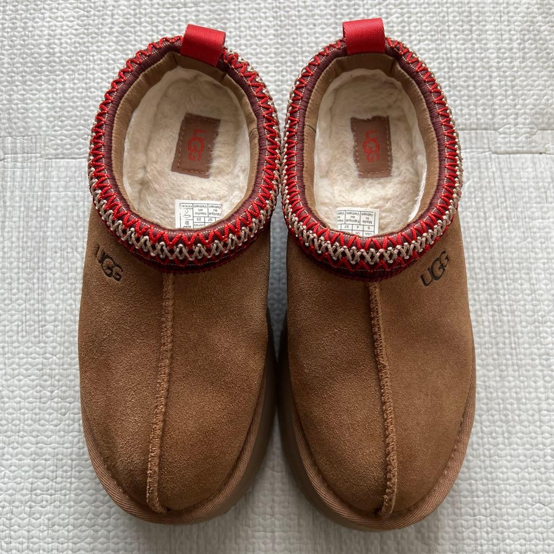 靴 UGG Tazz II 23cm