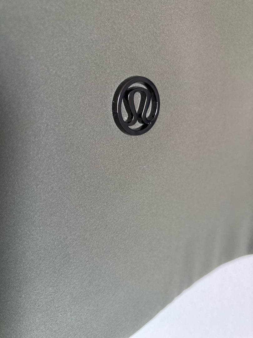 Lululemon ルルレモン フルジップ パーカーコート　 オリーブ　6