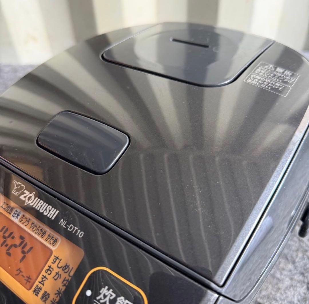 美品✨ 2025年製　象印　ZOJIRUSHI 炊飯器　マイコン炊飯ジャー