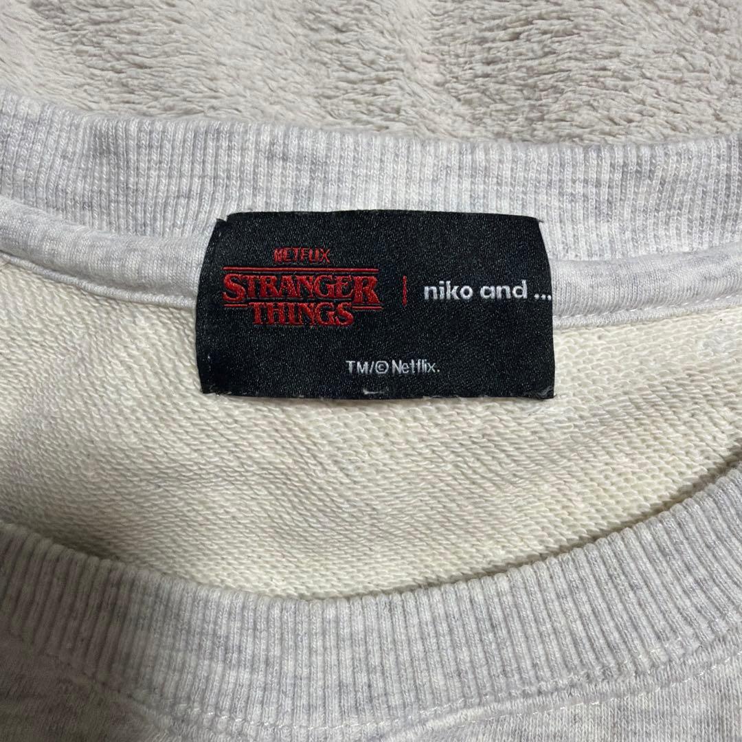ストレンジャーシングス nikoand コラボ トレーナー スウェット M