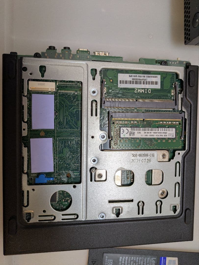 ミニPC Lenovo ThinkCentre M720q i5-8400T 8GB