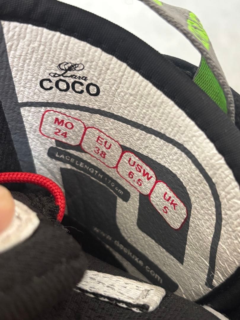 ディーラックス　ララ　スノーボードブーツ　24センチ