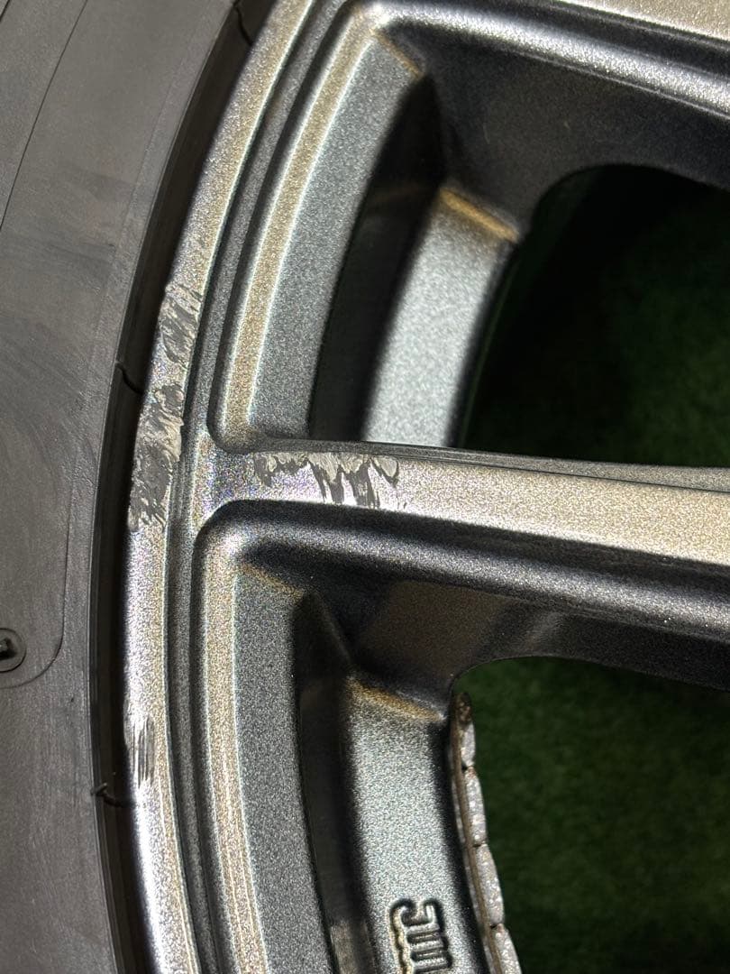 バリ溝‼️ダンロップSJ8 215/70R16スタットレスタイヤホイール4本