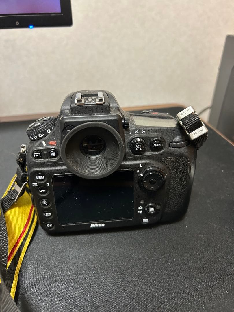 Nikon デジタル一眼レフカメラ 標準ズームレンズ付き