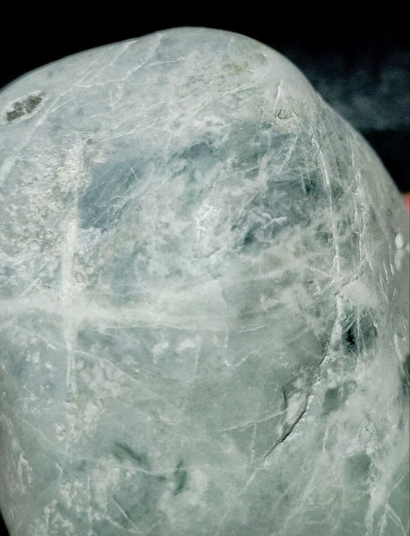 ★翡翠原石★糸魚川翡翠【海石青系・バレル573ｇ】