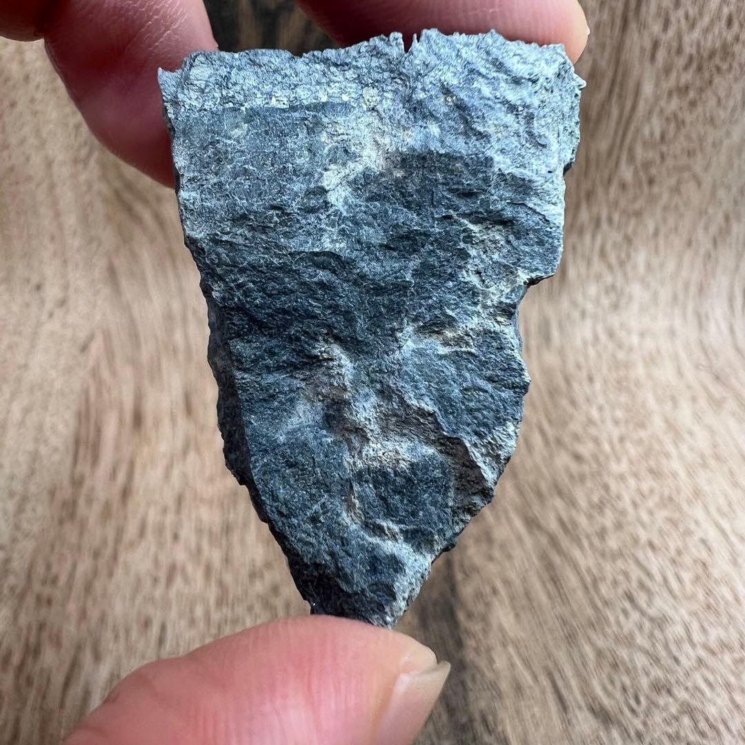 希少石 ベニトアイト ミニチュアサイズ 鉱物 標本 原石