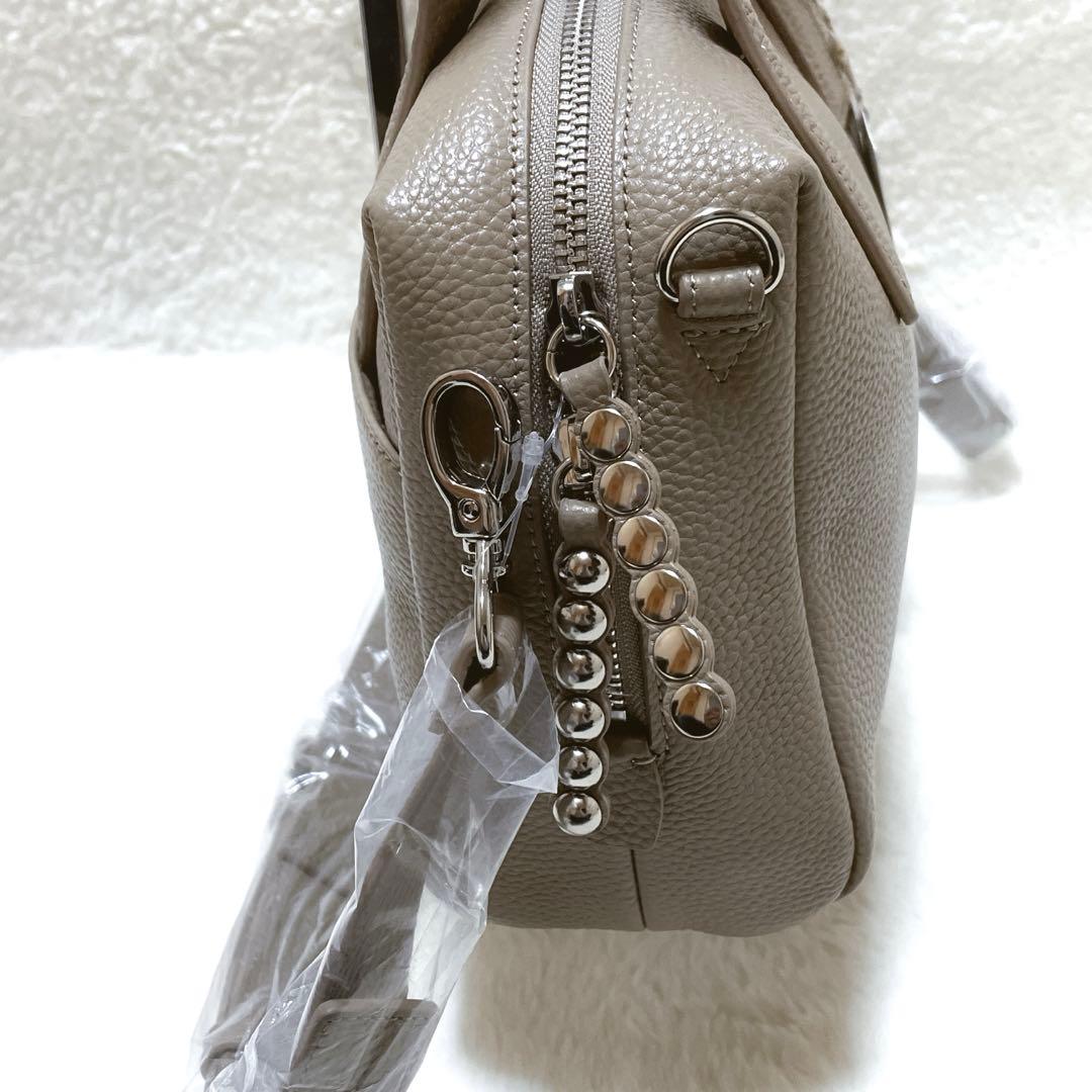 【未使用】イアパピヨネ　スタッズボストンバッグ　ベージュ